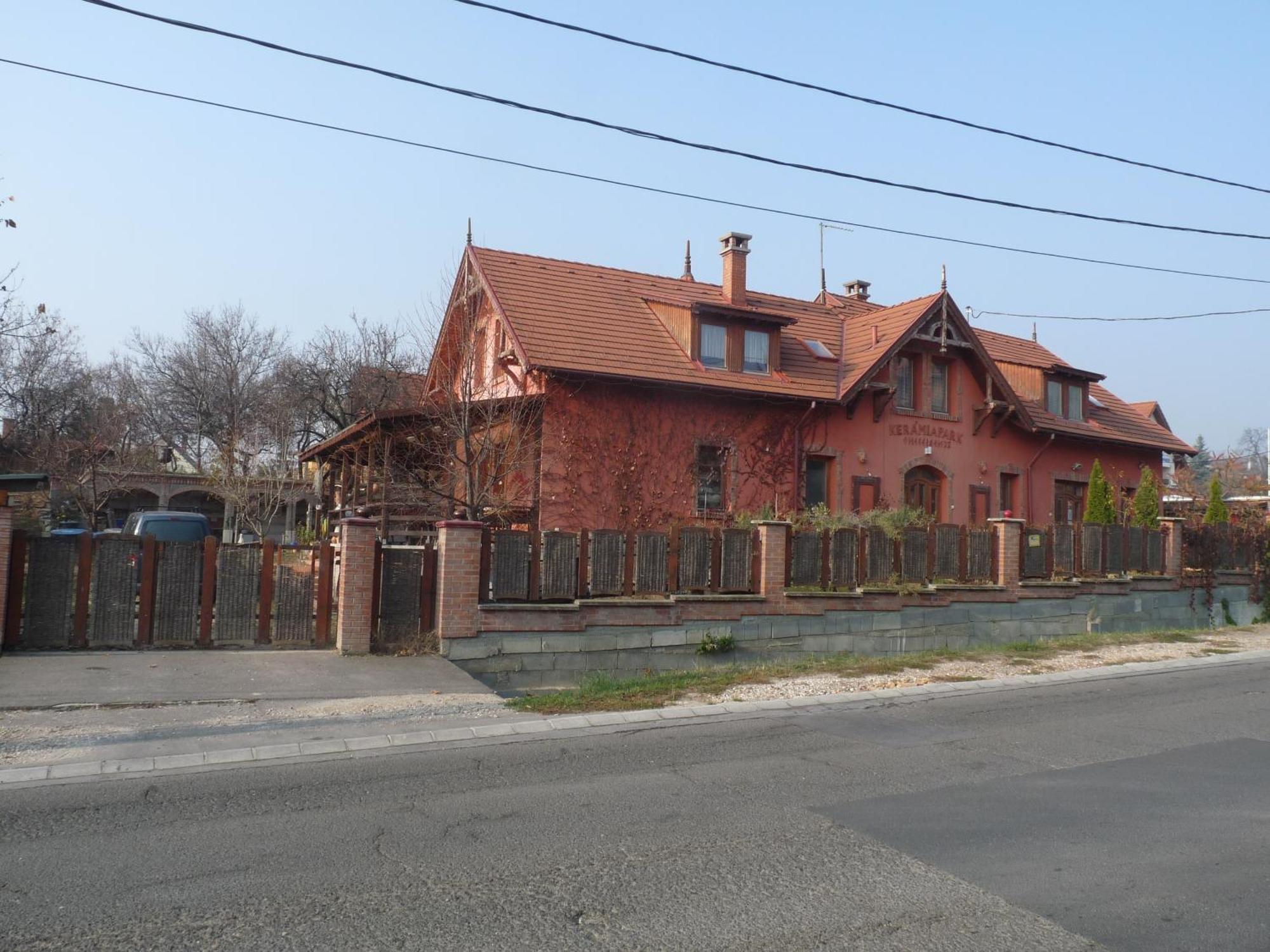 Keramiapark Guesthaus Hotel Будапеща Екстериор снимка