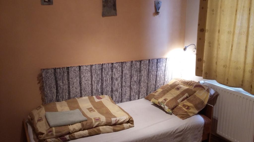 Keramiapark Guesthaus Hotel Будапеща Екстериор снимка